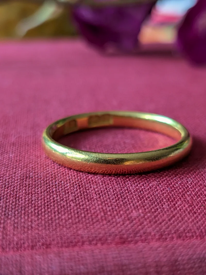 22k Gold Ring — image 2