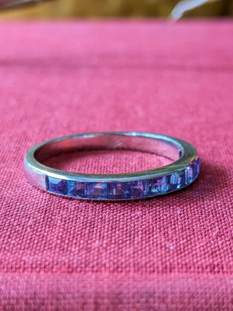 Art Deco Calibré Sapphire Band — image 3